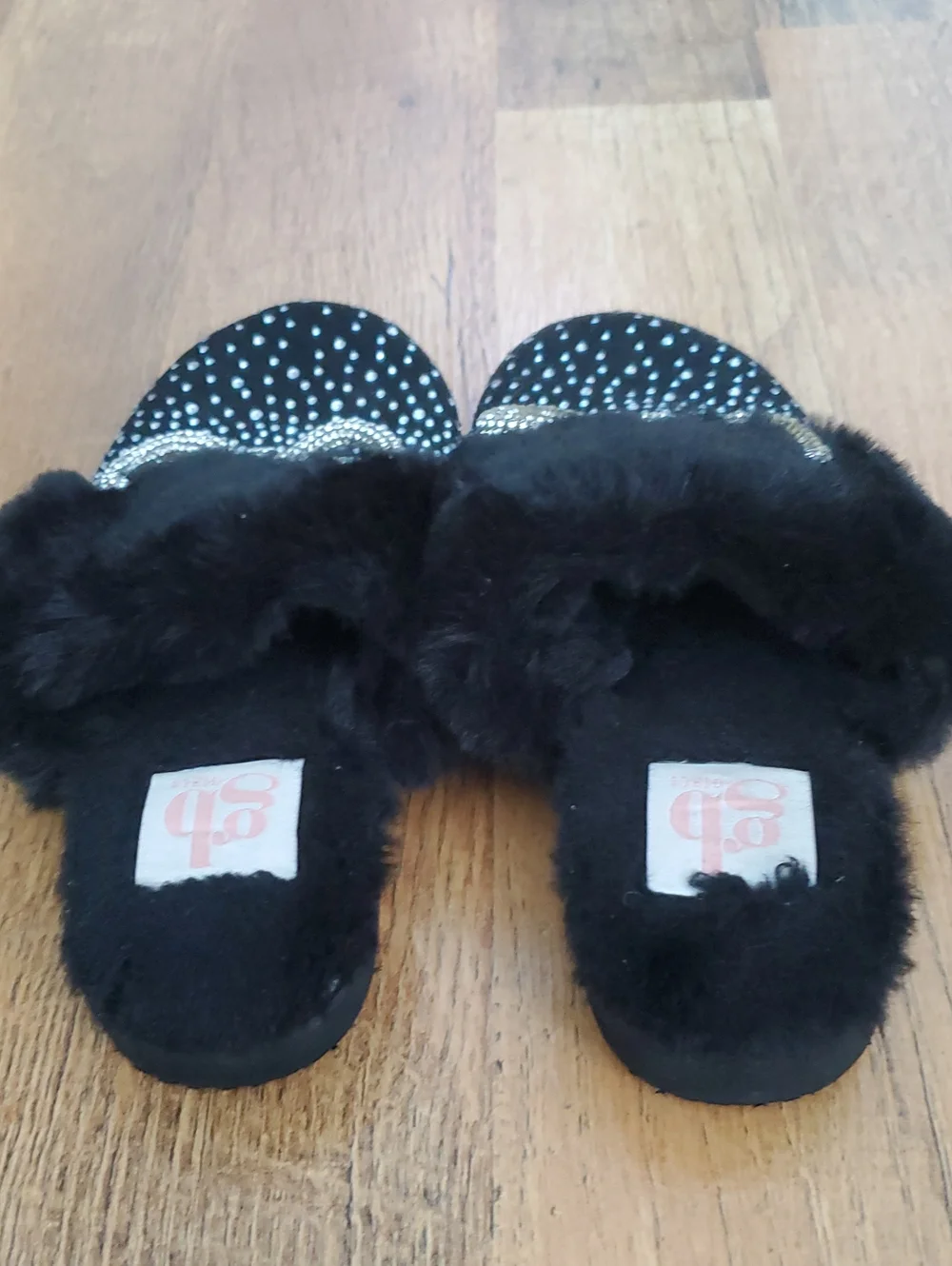 Gianni Bini ComfieeTwo Embellished Rhinestone Bow Faux Fur Slippers in black 12M